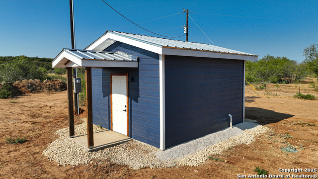 Image 28 of 74 For 2925 Fm 462  