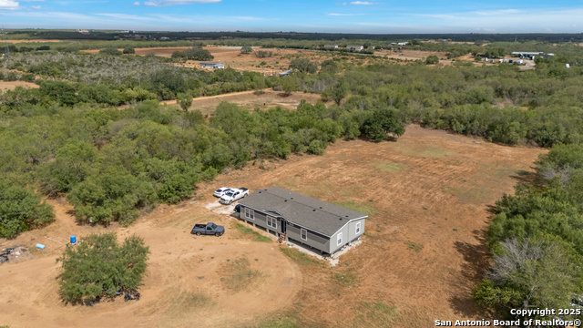 Image 2 of 36 For 825 W Farm To Market 462