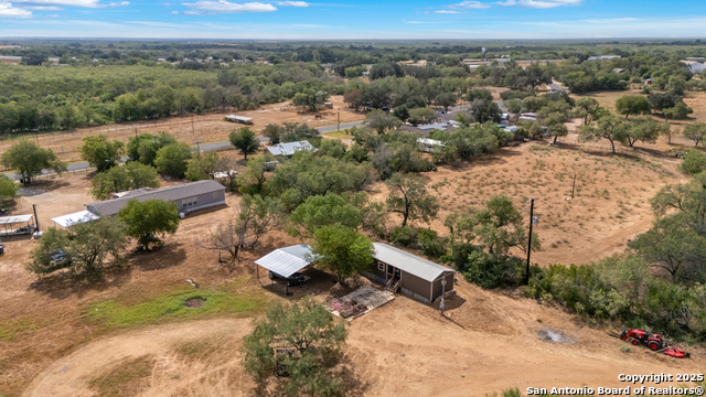 Image 3 of 36 For 825 W Farm To Market 462