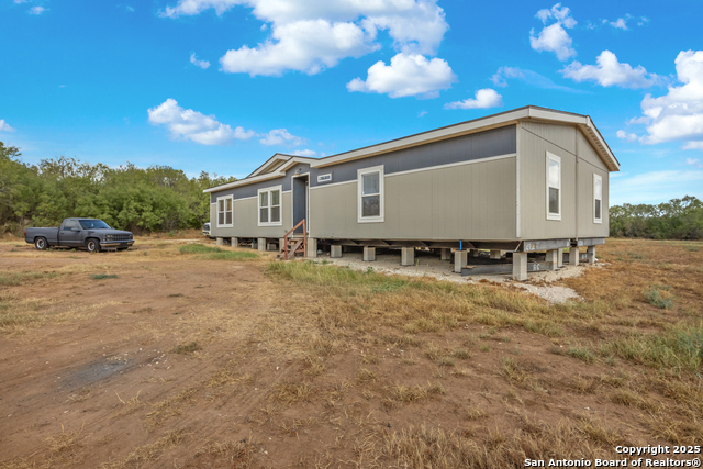Image 9 of 36 For 825 W Farm To Market 462