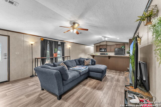 Listing photo id 11 for 5478 Elkhunter Trail