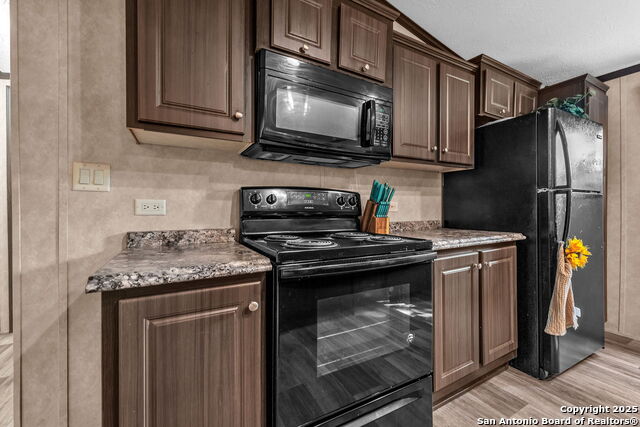 Listing photo id 16 for 5478 Elkhunter Trail