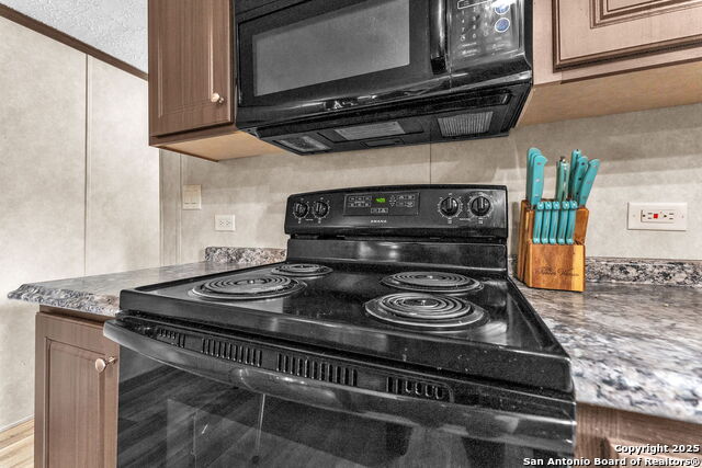 Listing photo id 18 for 5478 Elkhunter Trail