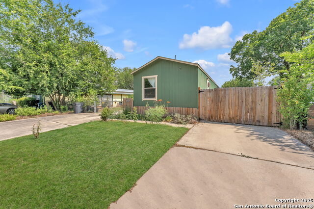 Listing photo id 3 for 5478 Elkhunter Trail