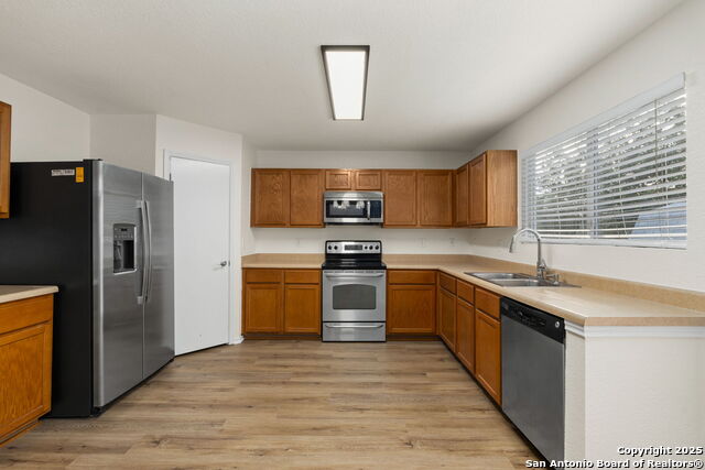 Image 11 of 39 For 5903 Bronco Way
