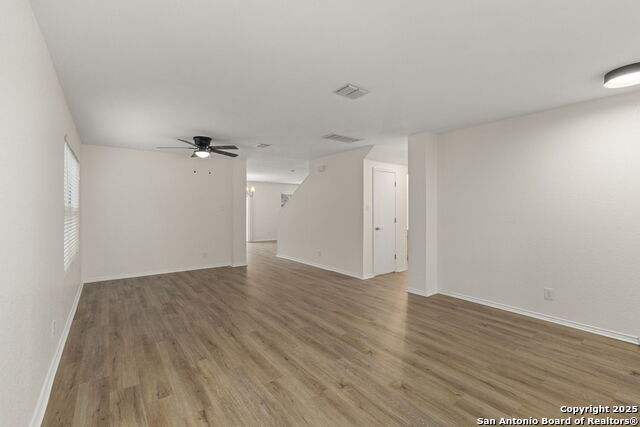 Image 19 of 39 For 5903 Bronco Way