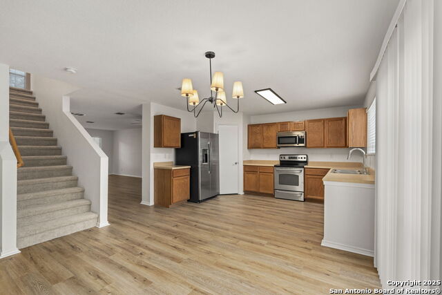 Image 7 of 39 For 5903 Bronco Way