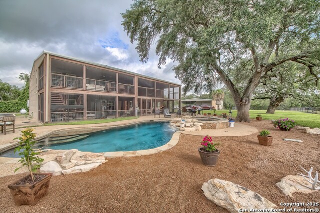 Details for 5464 Coughran Rd, Pleasanton, TX 78064
