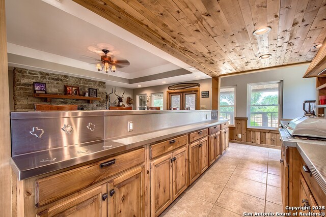 Image 14 of 51 For 5464 Coughran Rd