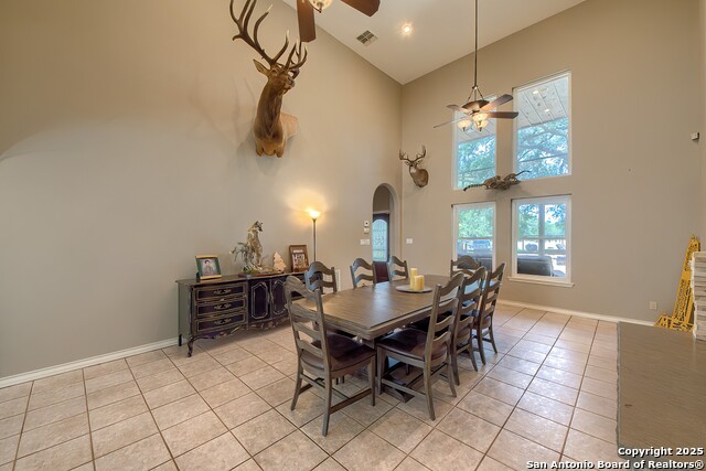 Image 20 of 51 For 5464 Coughran Rd