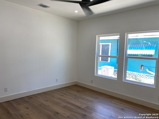 Image 12 of 35 For 2122 Cincinnati