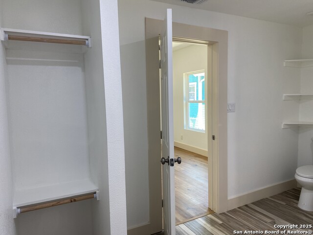Image 17 of 35 For 2122 Cincinnati