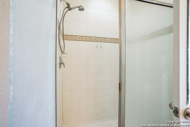Image 26 of 28 For 20730 Cape Coral