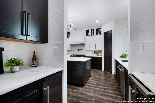 Listing photo id 22 for 2634 Beaver  