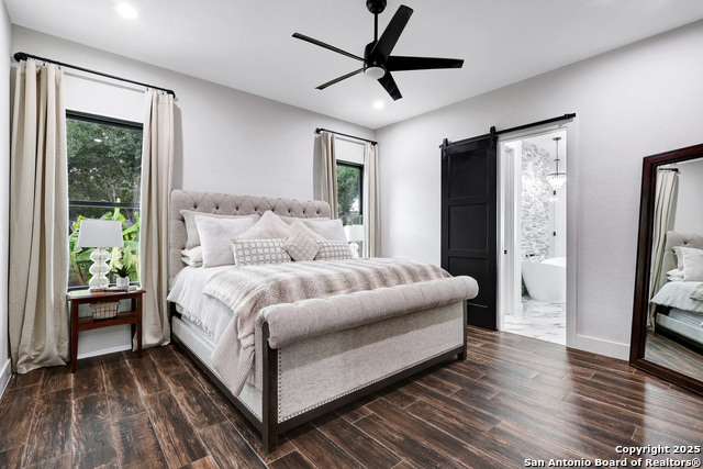 Listing photo id 26 for 2634 Beaver  