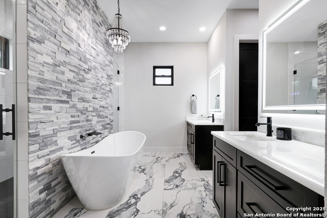Listing photo id 28 for 2634 Beaver  