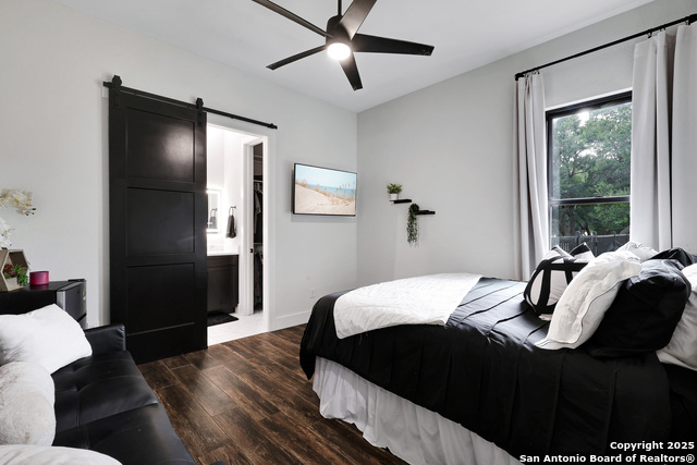 Listing photo id 32 for 2634 Beaver  