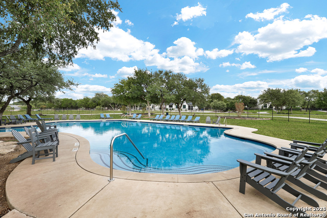 Listing photo id 55 for 2634 Beaver  