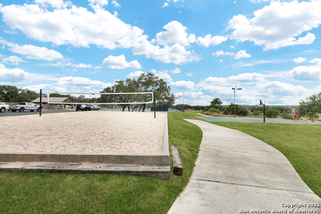 Listing photo id 58 for 2634 Beaver  