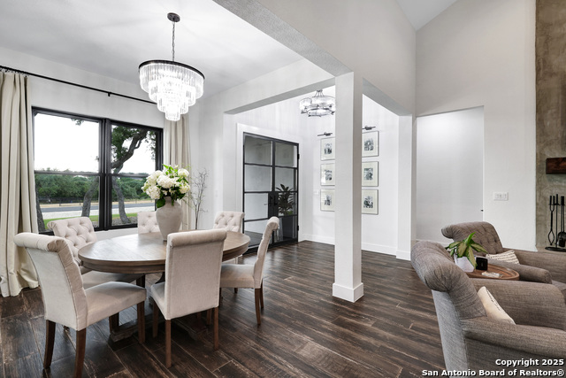 Listing photo id 6 for 2634 Beaver  