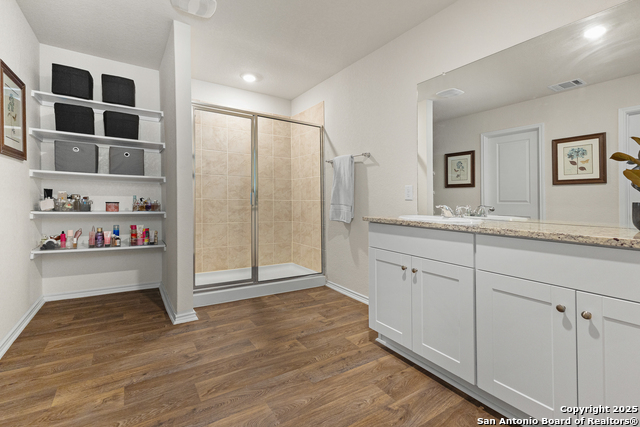 Image 12 of 17 For 10618 Neversink Blvd