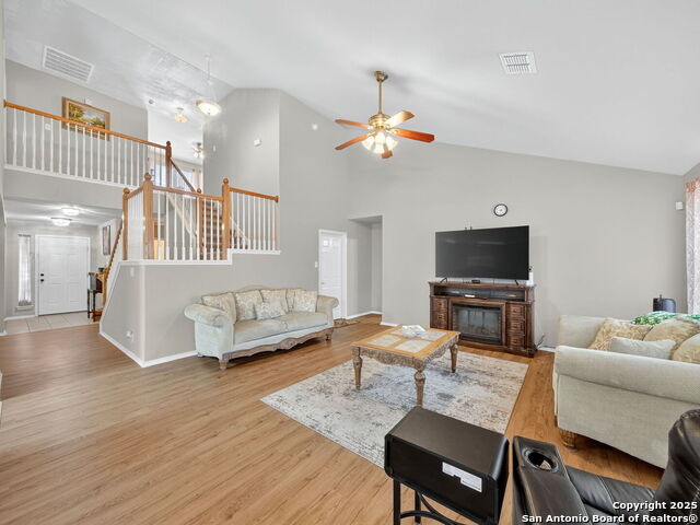 Image 13 of 29 For 7807 Bur Oak Way