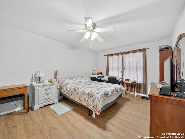 Image 23 of 29 For 7807 Bur Oak Way