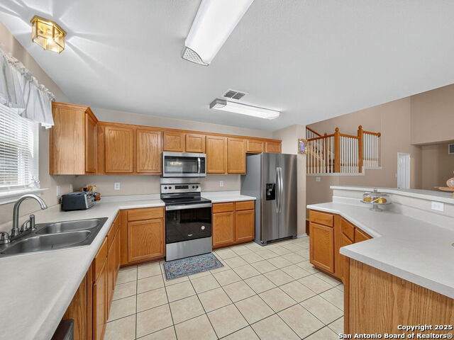 Image 8 of 29 For 7807 Bur Oak Way