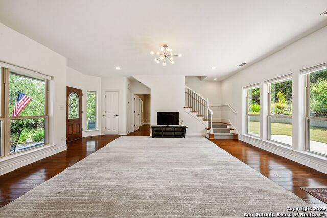 Image 12 of 49 For 148 Lake Front Dr