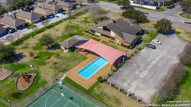 Image 36 of 45 For 2277 Abbey Loop S