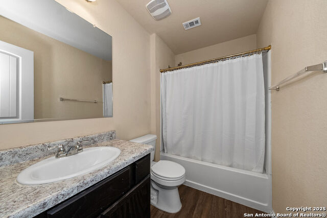 Image 15 of 31 For 7011 Walnut Valley