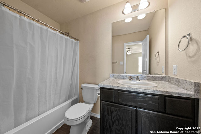 Image 21 of 31 For 7011 Walnut Valley