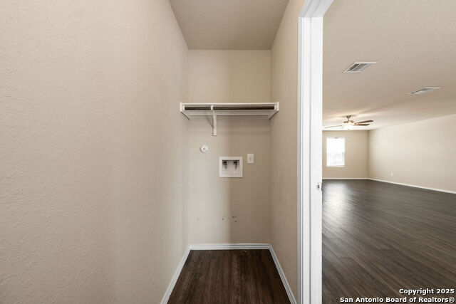 Image 28 of 31 For 7011 Walnut Valley