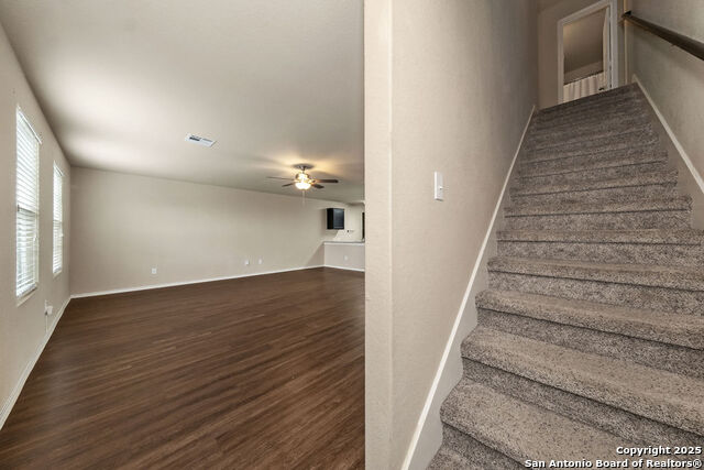 Image 5 of 31 For 7011 Walnut Valley