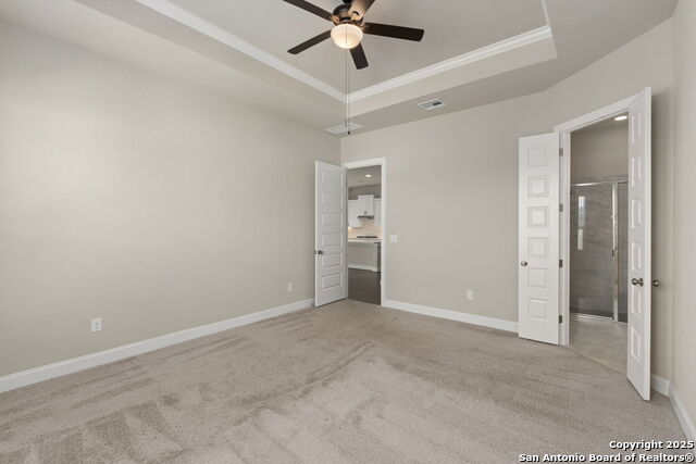 Listing photo id 17 for 6533 Crockett Cv