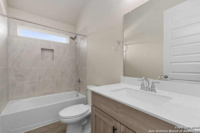 Listing photo id 27 for 6533 Crockett Cv