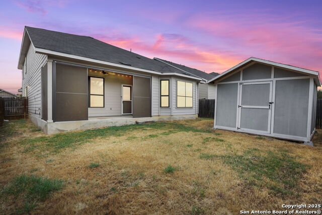 Listing photo id 28 for 10230 Midsummer Meadow