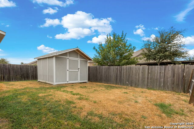 Listing photo id 29 for 10230 Midsummer Meadow
