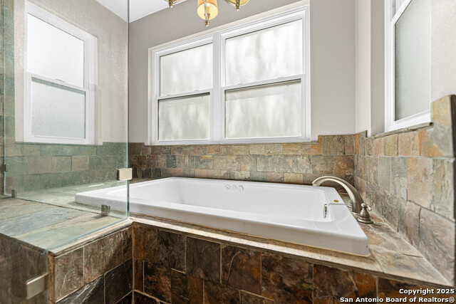 Image 16 of 39 For 12722 Castle Bend St