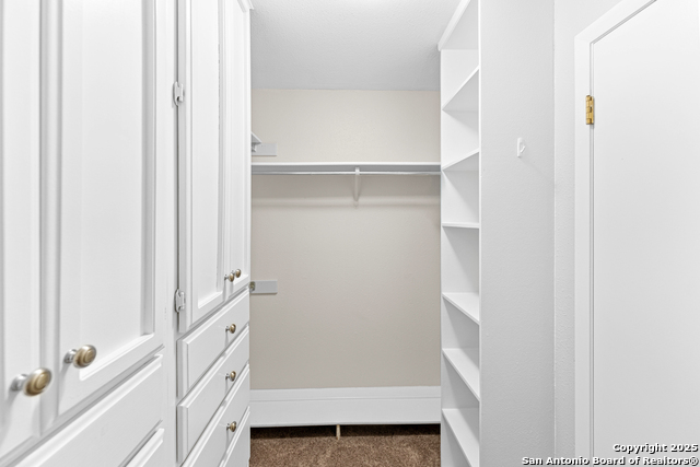 Image 20 of 39 For 12722 Castle Bend St