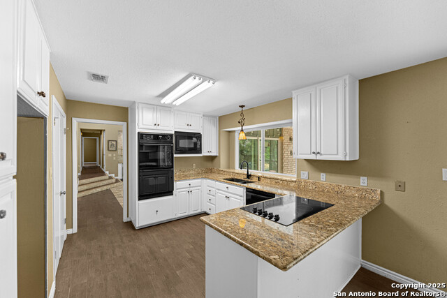 Image 9 of 39 For 12722 Castle Bend St