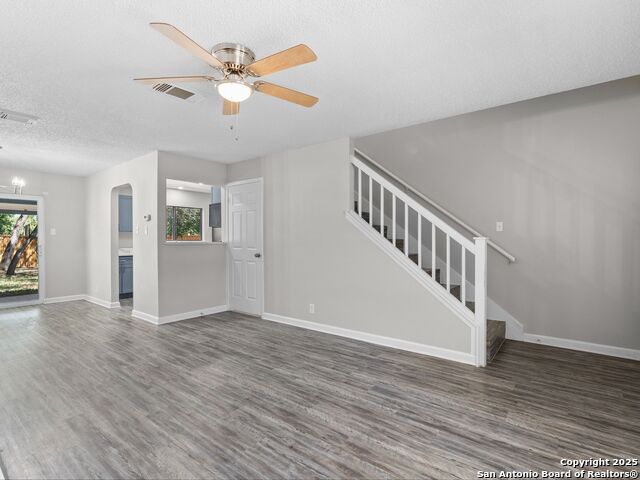 Listing photo id 6 for 13014 Hunters Moon