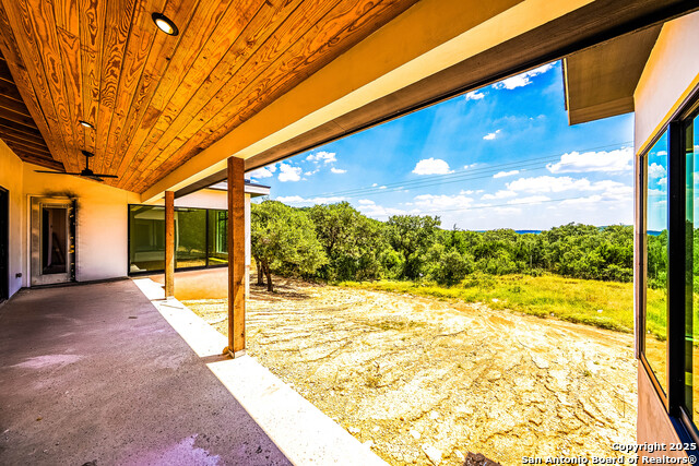 Listing photo id 20 for 23205 Logan Canyon