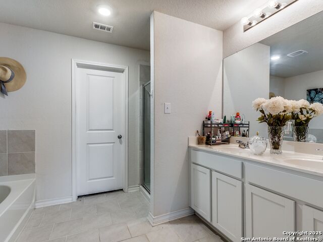 Image 15 of 30 For 9652 Western Wishes