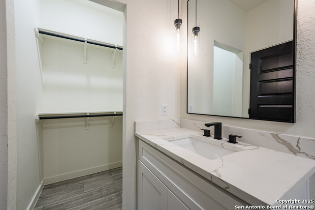 Image 25 of 43 For 122 Ranchero Way