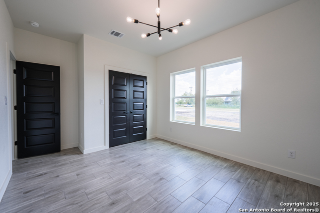 Image 33 of 43 For 122 Ranchero Way