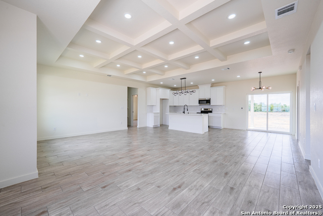 Image 6 of 43 For 122 Ranchero Way