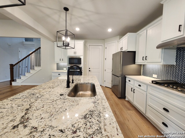 Image 15 of 42 For 644 Treetop Pass