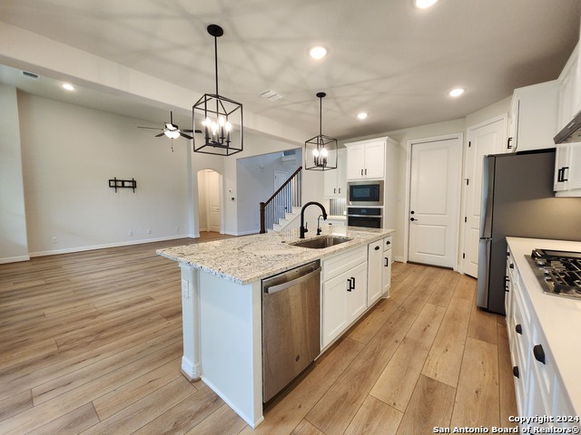 Image 16 of 42 For 644 Treetop Pass