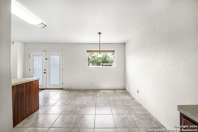Listing photo id 10 for 9106 Sycamore